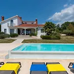 Villa Naturavita